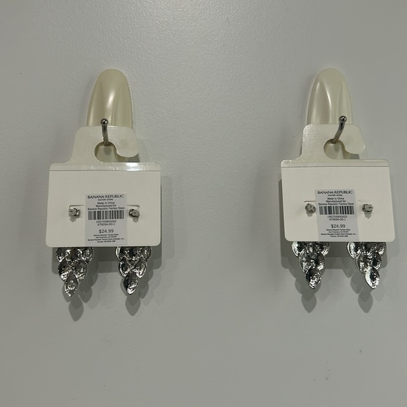 Lot of 2 Nwt banana republic earrings - Picture 2 of 8